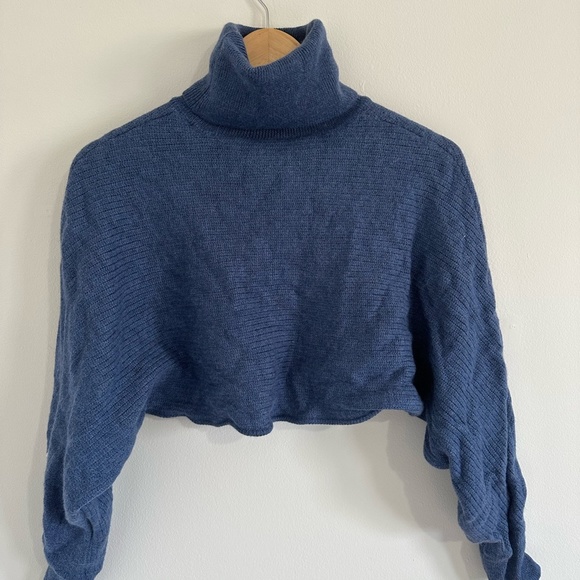 Aritzia Wilfred Naomi Cropped Blue Turtleneck XS - Picture 2 of 4